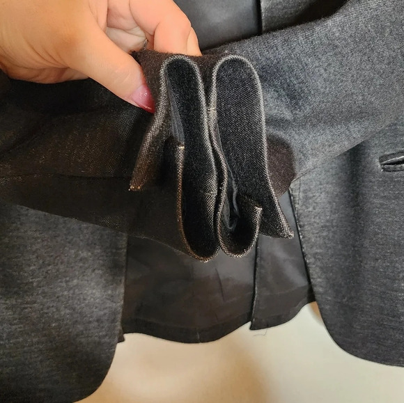 Theory wool-blend grey blazer Jacket. Size 4. Pockets. Open front - Picture 5 of 16